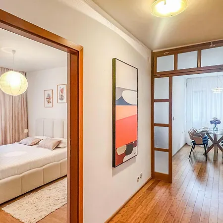 Apartmán Lara - Spacious And Comfortable 2-bed, 2-bath