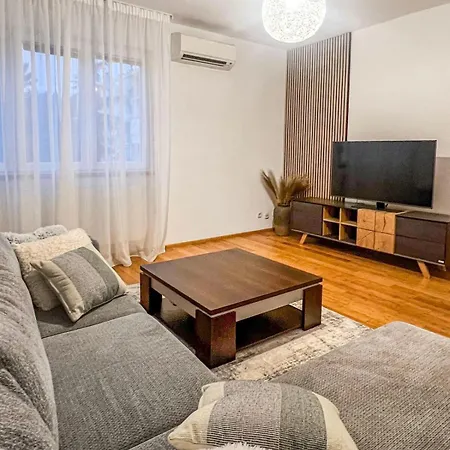 Lara - Spacious And Comfortable 2-bed, 2-bath Apartmán *