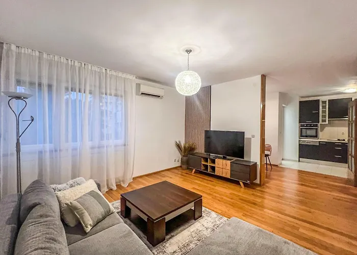 Lara - Spacious And Comfortable 2-bed, 2-bath سبليت