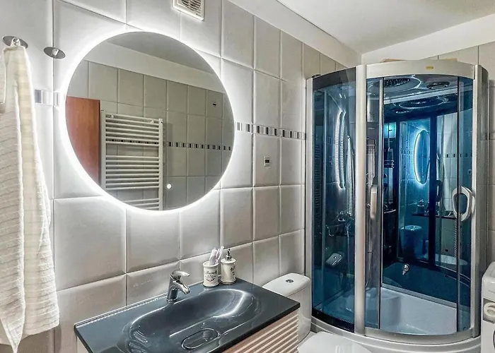 Lägenhet Lara - Spacious And Comfortable 2-bed, 2-bath Split
