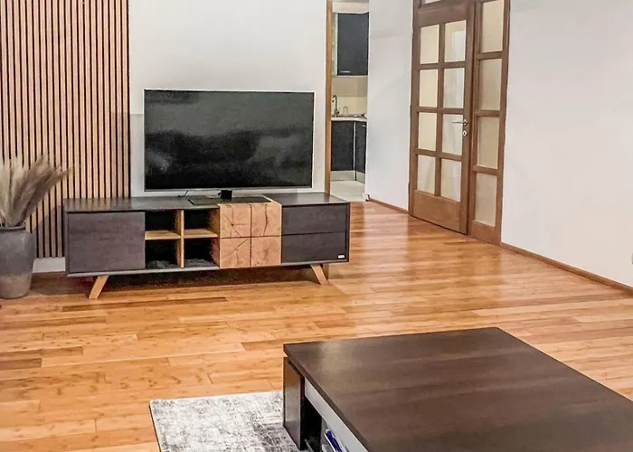 Lara - Spacious And Comfortable 2-bed, 2-bath * 斯普利特