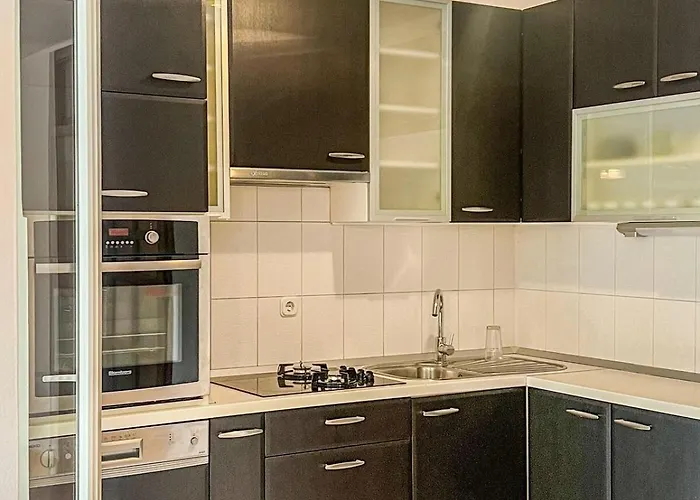 Lara - Spacious And Comfortable 2-bed, 2-bath 斯普利特