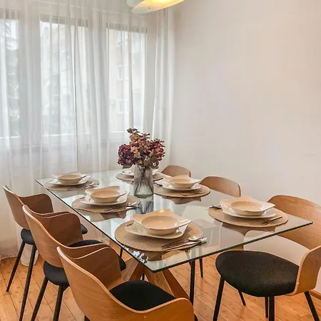 Lara - Spacious And Comfortable 2-bed, 2-bath شقة